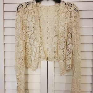 🍦 Lacy Hand-Embroidered Accent Jacket